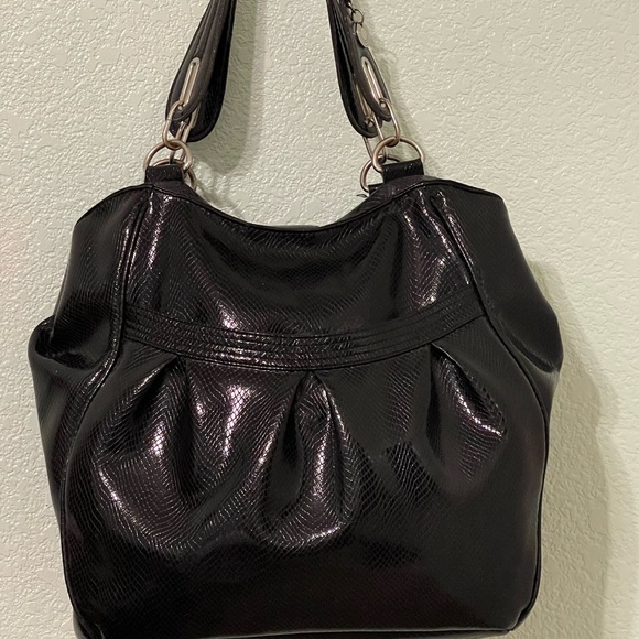 Worthington Handbags - Worthington XL tote in shiny snake pattern